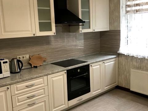 квартира по адресу Андрея Верхогляда ул. (Михайла Драгомирова), 12