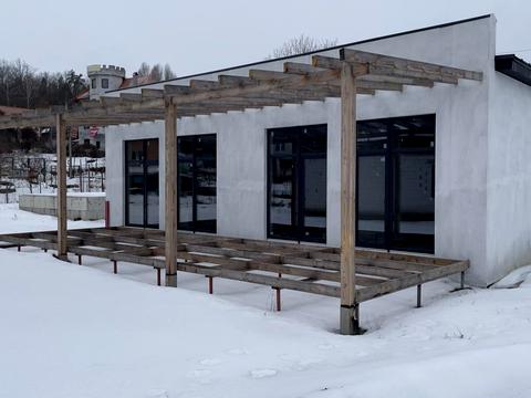 будинок за адресою Набережна вул.