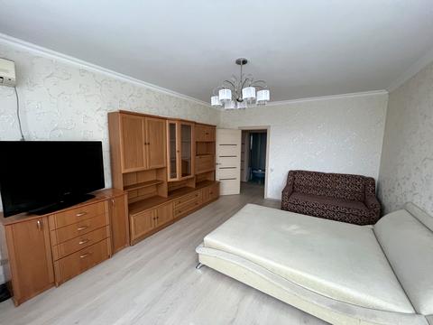 квартира за адресою Анни Ахматової вул., 32/18