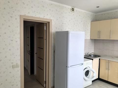 квартира за адресою Анни Ахматової вул., 32/18