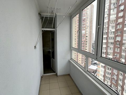 квартира за адресою Анни Ахматової вул., 32/18