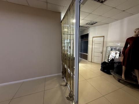 комерційна за адресою Коцюбинського просп., 38а