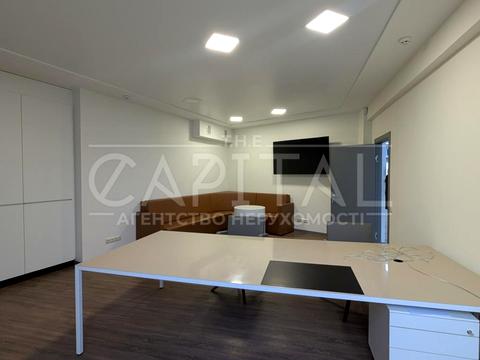 коммерческая по адресу Днепровская набережная ул., 23