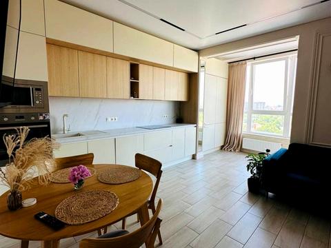 квартира за адресою Новоберегова вул., 12-А