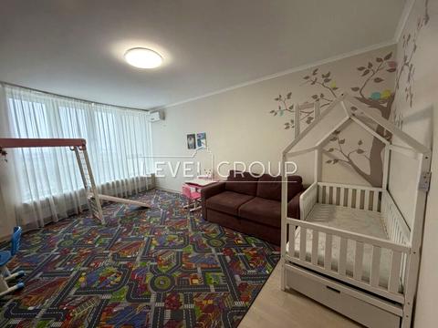 квартира за адресою Авіаконструктора Ігоря Сікорського вул. (Танкова), 1