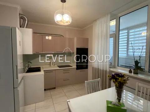 квартира за адресою Авіаконструктора Ігоря Сікорського вул. (Танкова), 1