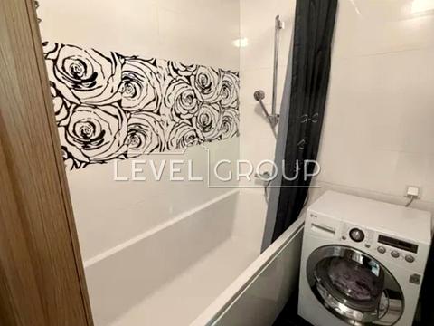 квартира за адресою Авіаконструктора Ігоря Сікорського вул. (Танкова), 1