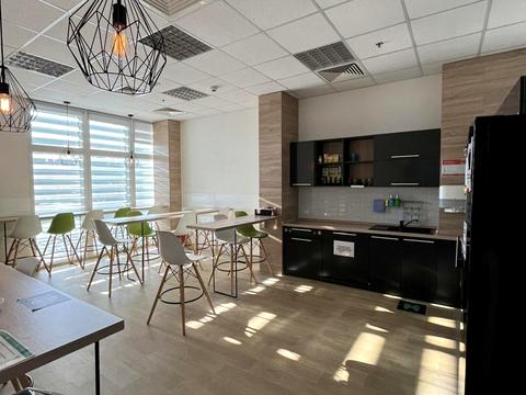 коммерческая по адресу Николая Амосова ул., 12