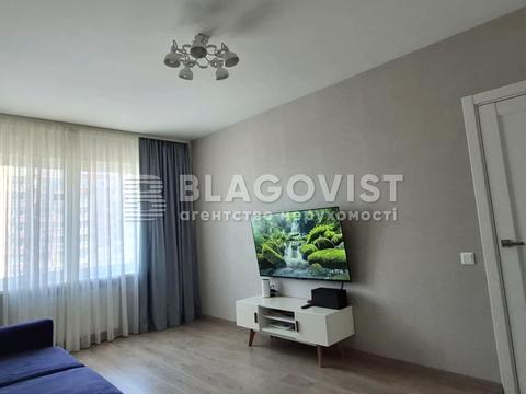 квартира по адресу Софии Русовой ул., 3