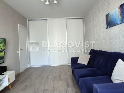 квартира по адресу Софии Русовой ул., 3