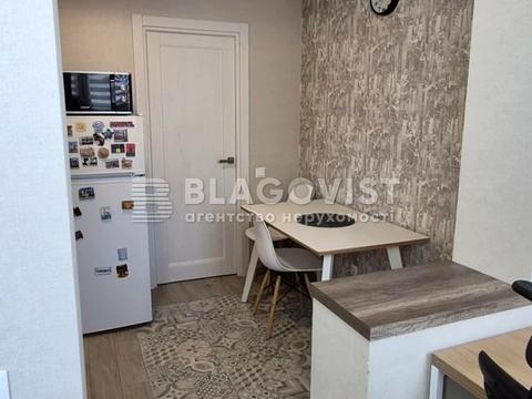 квартира по адресу Софии Русовой ул., 3