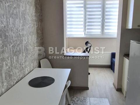 квартира по адресу Софии Русовой ул., 3