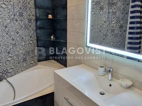 квартира по адресу Софии Русовой ул., 3