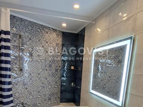 квартира по адресу Софии Русовой ул., 3