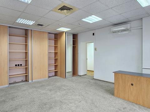 комерційна за адресою Богдана Хмельницького вул., 55