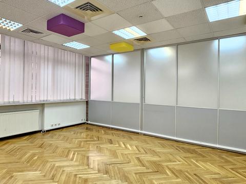 комерційна за адресою Богдана Хмельницького вул., 55