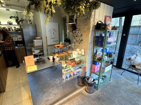 комерційна за адресою Василя Тютюнника вул. (Анрі Барбюса), 49