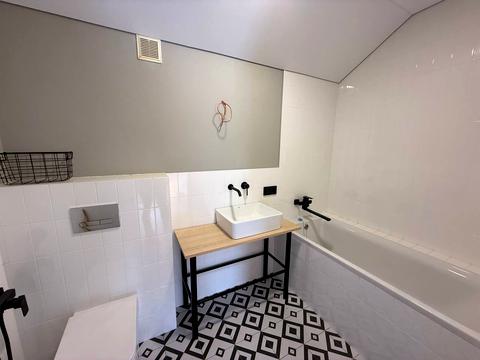 дом по адресу 5-й  Леоніда Каденюка пер. (5-й  Комарова), 3