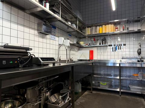 комерційна за адресою Гурія Бухала вул. (6-та Гвардійська), 13