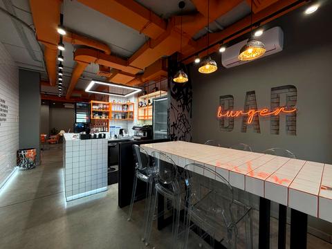 комерційна за адресою Гурія Бухала вул. (6-та Гвардійська), 13