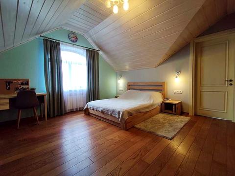 будинок за адресою Молодіжна вул.