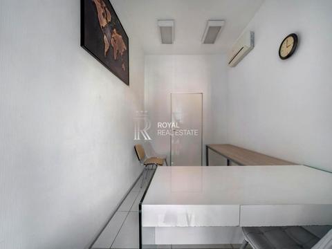 комерційна за адресою Саксаганського вул., 42