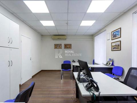 комерційна за адресою Саксаганського вул., 42