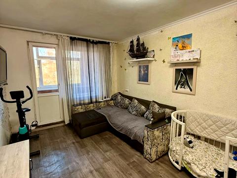 квартира за адресою Космонавтів вул., 8