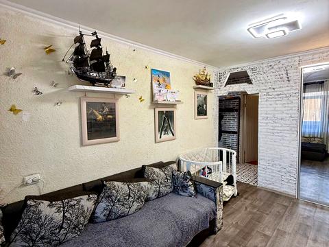 квартира за адресою Космонавтів вул., 8