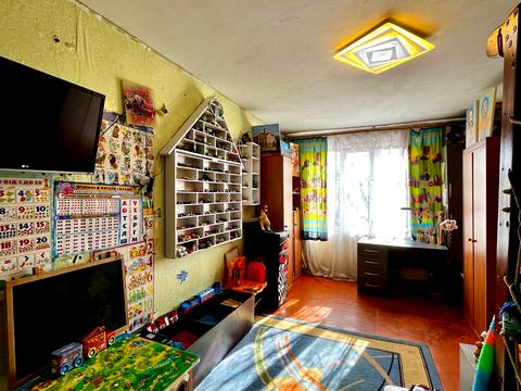 квартира за адресою Космонавтів вул., 8