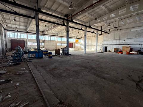 комерційна за адресою Залізнична вул., 15