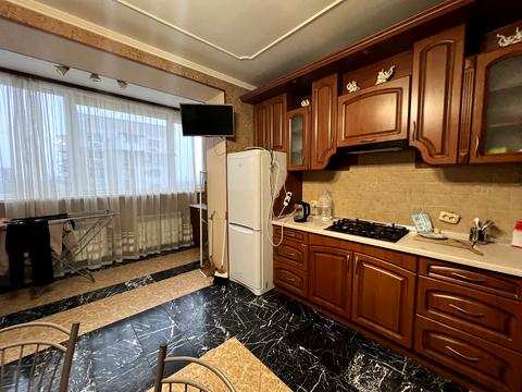 квартира за адресою Старицького вул., 20/1