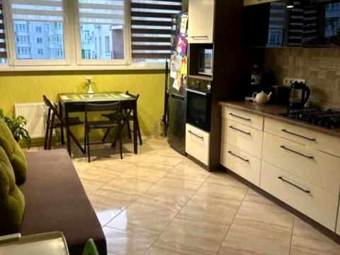 квартира за адресою Івана Величковського вул., 7