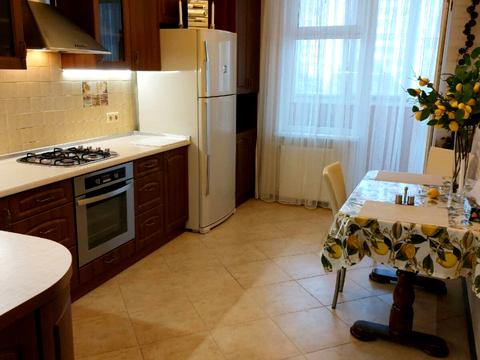 квартира за адресою Академіка Сахарова вул., 36