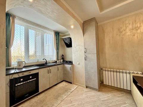 квартира за адресою 15-й мікрорайон, 12