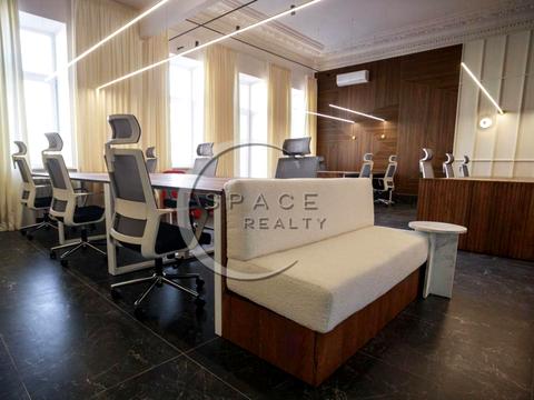 комерційна за адресою Велика Васильківська вул. (Червоноармійська), 38