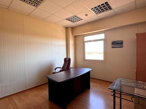 комерційна за адресою Галицька вул., 40