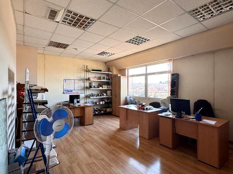 комерційна за адресою Галицька вул., 40