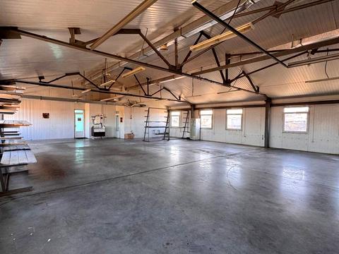 комерційна за адресою Галицька вул., 40