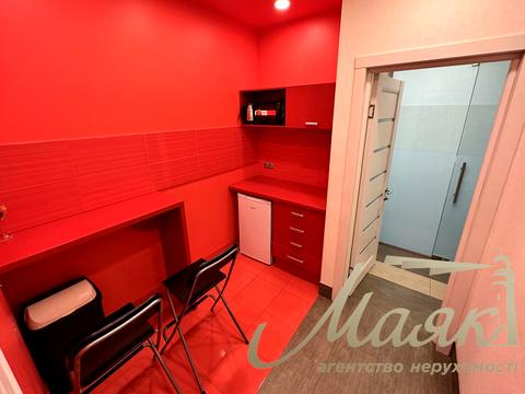 комерційна за адресою Євгена Коновальця вул. (Щорса), 32-Б