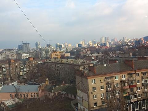 квартира за адресою Володимира Антоновича вул. (Свердлова), 4