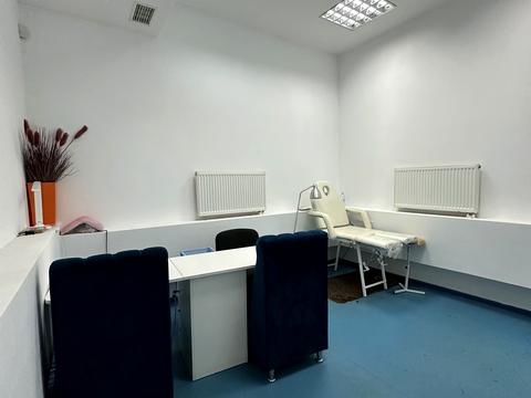 коммерческая по адресу Владимира Ивасюка ул., 48