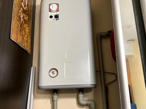 комерційна за адресою Володимира Івасюка вул., 48