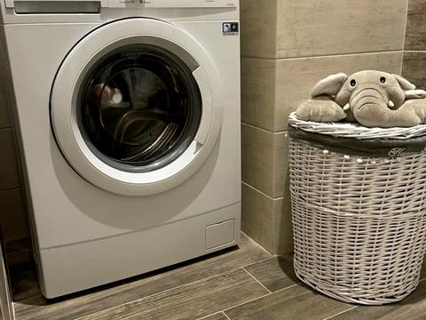 квартира за адресою Київ, Миколи Міхновського бульв. (Дружби народів), 14-16