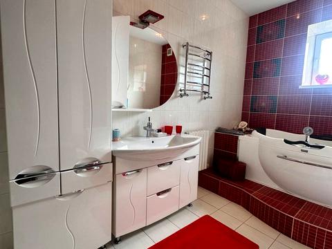 будинок за адресою Миколи Стасюка вул. (Новосибірська), 39