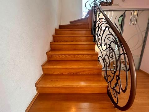 будинок за адресою Миколи Стасюка вул. (Новосибірська), 39