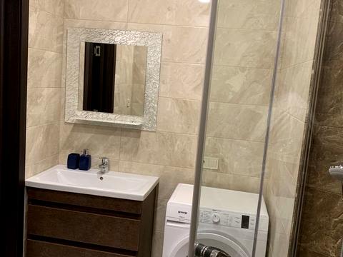 квартира за адресою Академіка Глушкова просп., 9-Д