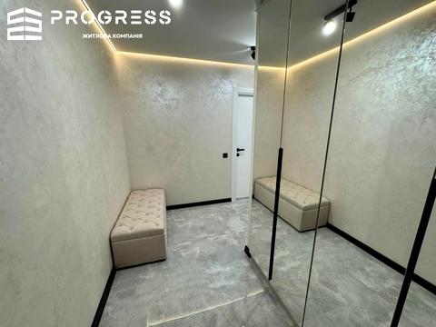 квартира за адресою Романа Левицького вул., 4