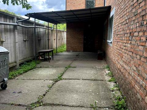 комерційна за адресою Романа Шухевича вул. (Курчатова), 20