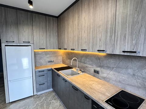 квартира за адресою Євгена Коновальця вул., 37-А